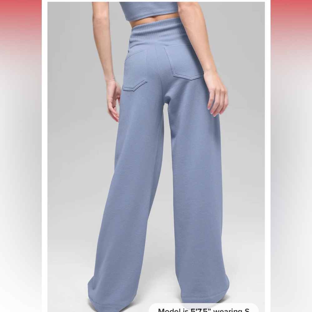 ALO Yoga Serenity Wide Leg Sweatpant Large Limited: Winter Frost NWT NEW pants - Picture 5 of 16